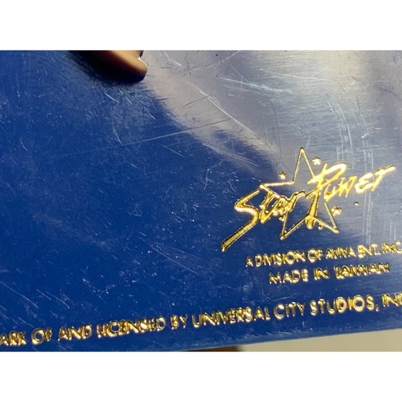 Universal Studio E.T. Lapel Pin - Picture 5 of 13